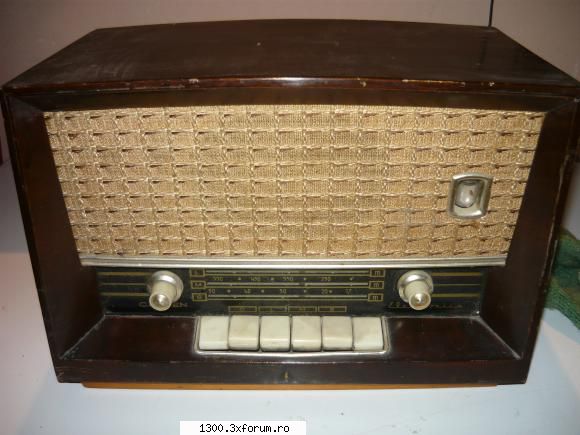 vind casca germana ww2 ,lampi gaz ,pendule etc radio carmen mic cca carcasa lemn schimb monede