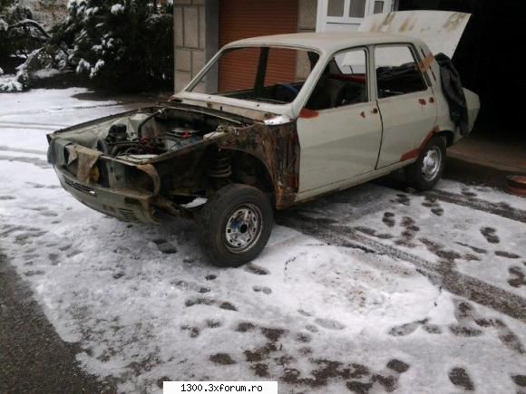cum arata desktopul vostru? 1300 doara are capac surub mare sau asta referi ???scz off skoda vreau