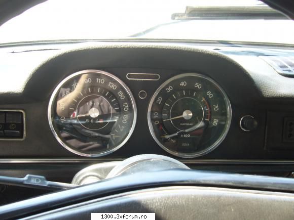 Fiat 125S - Bordul este clasic, dar are un kilometraj gradat - "Vechitura" mea