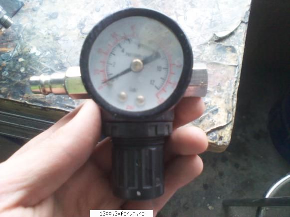 Pistoale pentru vopsea, grund, antifol, ulei... si alte lichide - Regulator de presi - Tinichigerie/Vopsitorie