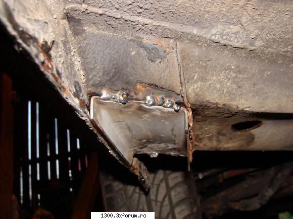 Renault 21 GTS Symphonie 1991 - Si suportii de cric fata, pe care am omis sa ii - "Vechitura" mea