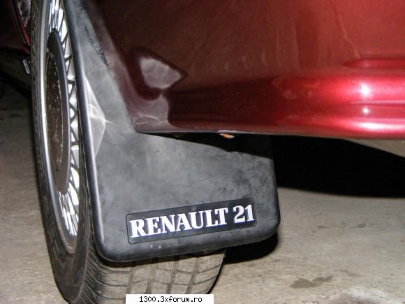Renault 21 GTS Symphonie 1991 - bavetele spate =D - "Vechitura" mea