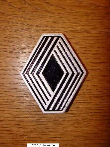 Restaurare embleme Renault - si o emblema de masca de R 30 - Garajul meu