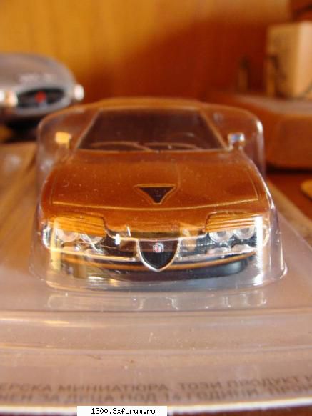 Revista cu machete Deagostini. - si ... Alfa Romeo Montreal Coupe - Modelism si machete