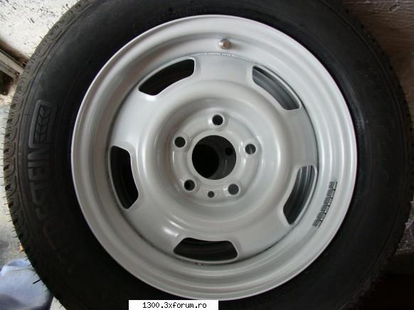 al doilea set de roti e gata  :wink2:  :hi: volvo 240 dl 1986