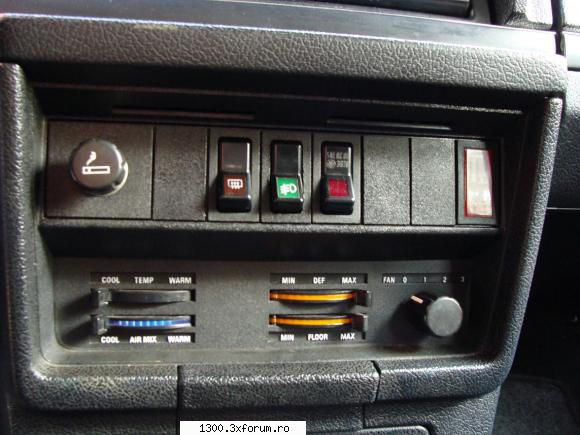 Volvo 240 DL 1986 - consola tipica anilo 80 - "Vechitura" mea