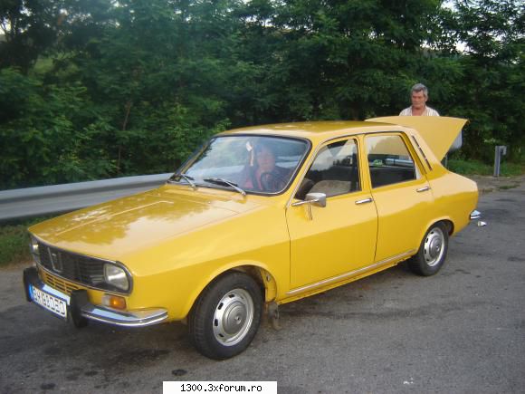 dacia 1300 din 1974 si 1976 - niste poze cu lamaia mecanica... intr-o plimbare - Masina mea Dacia 1300