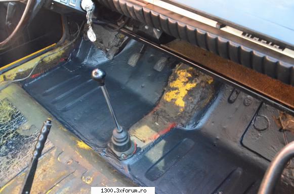 dacia 1300 din 1974 si 1976 - curatat pana la tabla, grund 2 straturi - Masina mea Dacia 1300