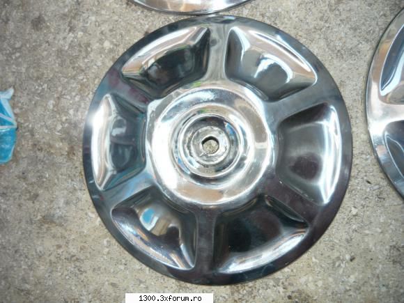 poza 4 piese dacia 1300,aro ,diverse