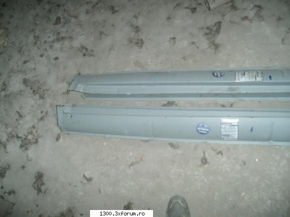 vand set praguri dacia 1310 produs nou (conex) - vand set praguri dacia 1310 produs nou - Piese auto/moto